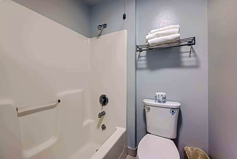 Travelodge by Wyndham Longmont