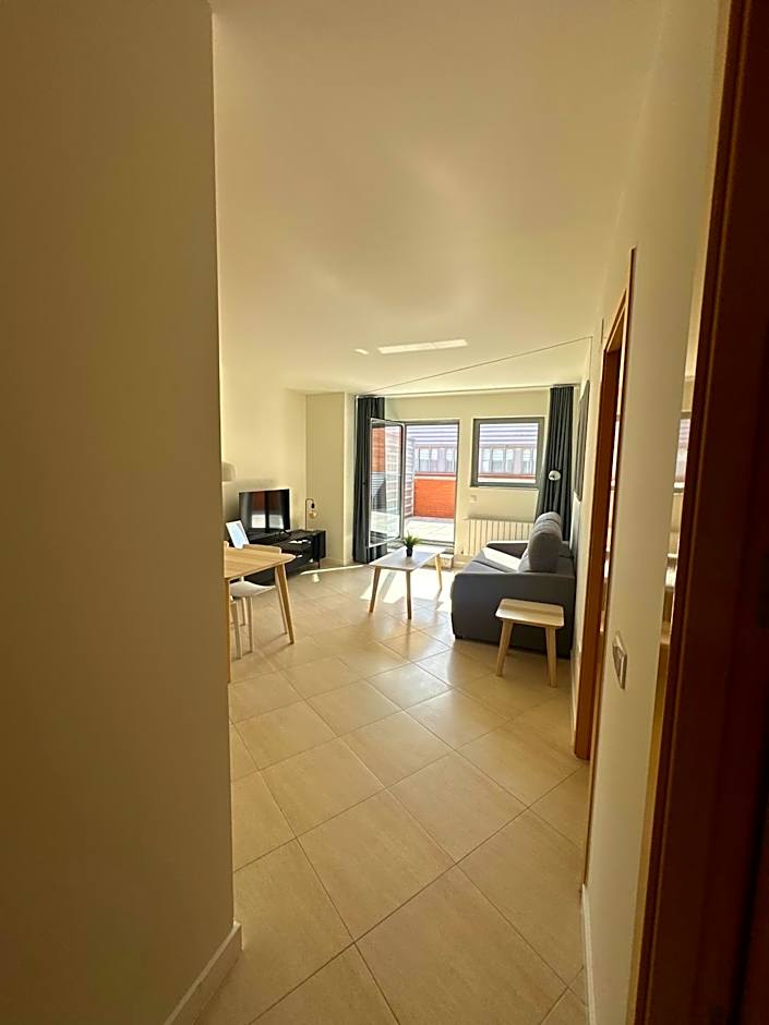 AT home Avenida del Ejercito