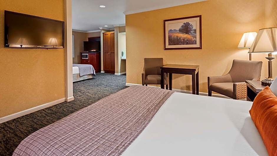 Best Western Plus Humboldt Bay Inn