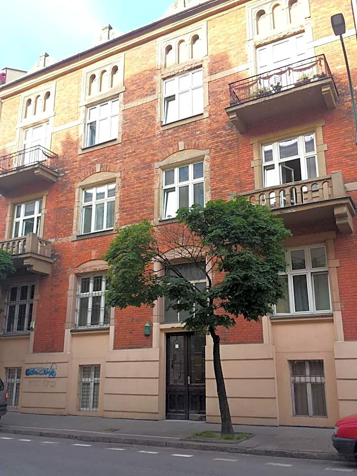 Krakow Inn Hostel – Krakow, IA