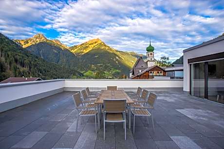 Three-Bedroom Apartment - Penthouse