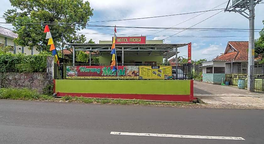 RedDoorz near Kampus UMP Purwokerto