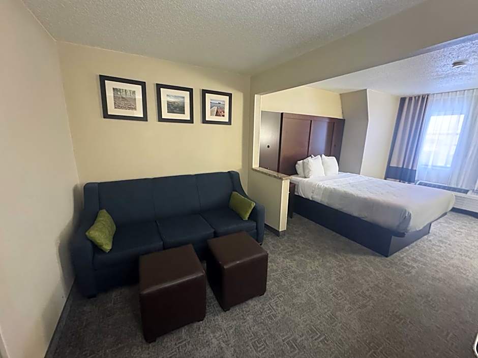 Quality Inn & Suites Green Bay - Ashwaubenon