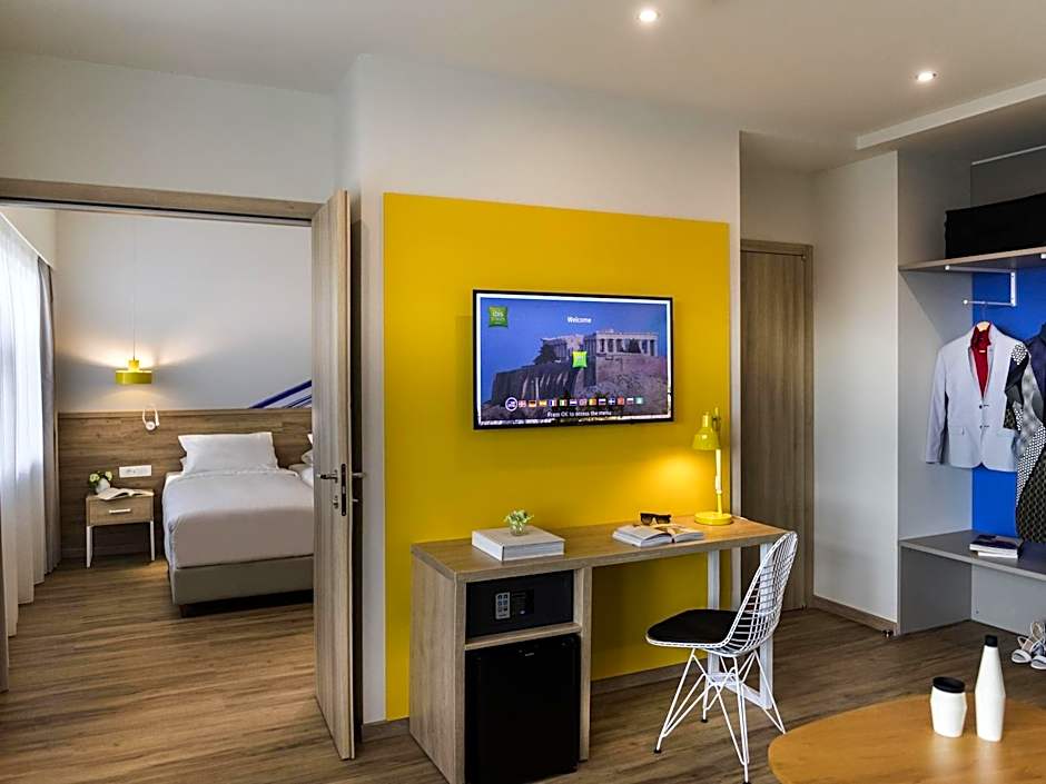 Photo 1 of 6 of Premium Suite