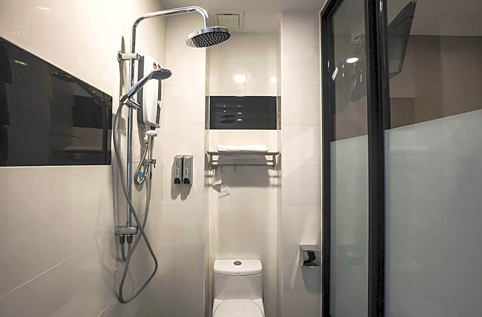 V3 Hotel & Residence Seri Alam