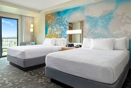 Queen Room with Two Queen Beds and Balcony