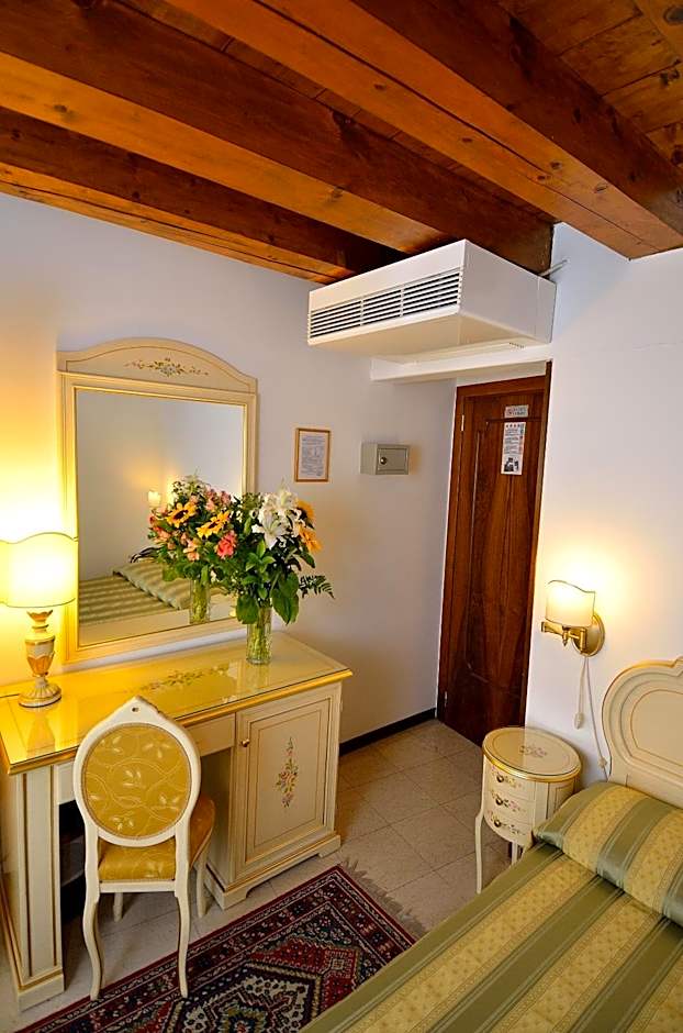Hotel Orion