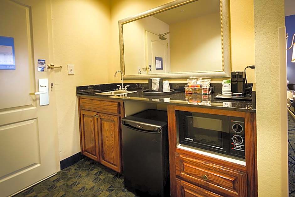 Hampton Inn By Hilton & Suites Natchez
