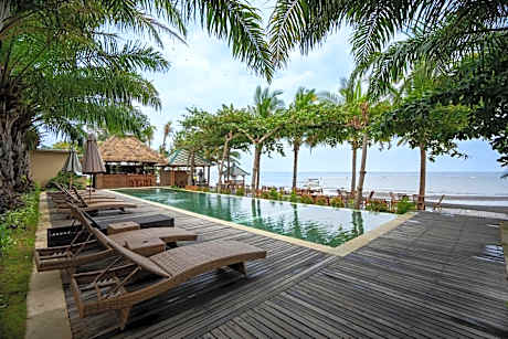 The Grand Villandra Resort Lovina