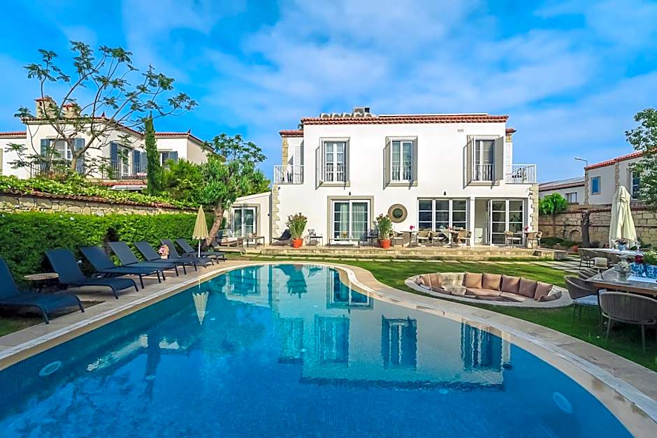 ZEYHOUSE ALACATI