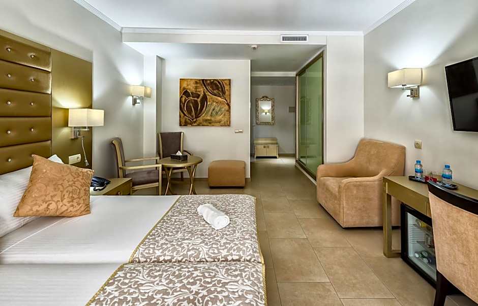 Hotel Soho Boutique El Tiburon & Spa -Adults Recommended