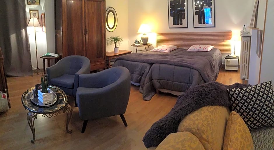 Chambre d'Hôtes Le Tilleul de Canac parking privé gratuit