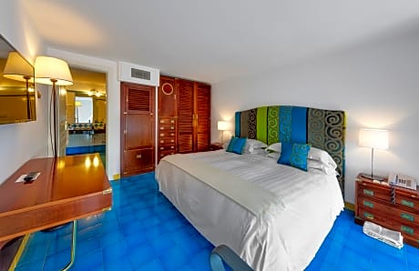 Suite with Sea View - Split Level