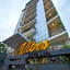 Vibes Hotel & Spa