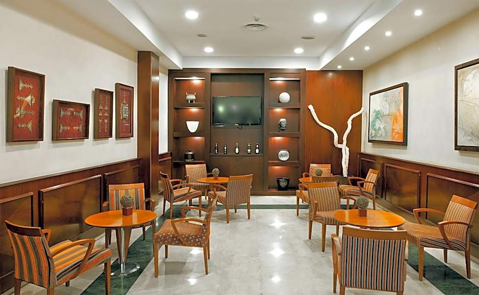 Catalonia Puerta Del Sol