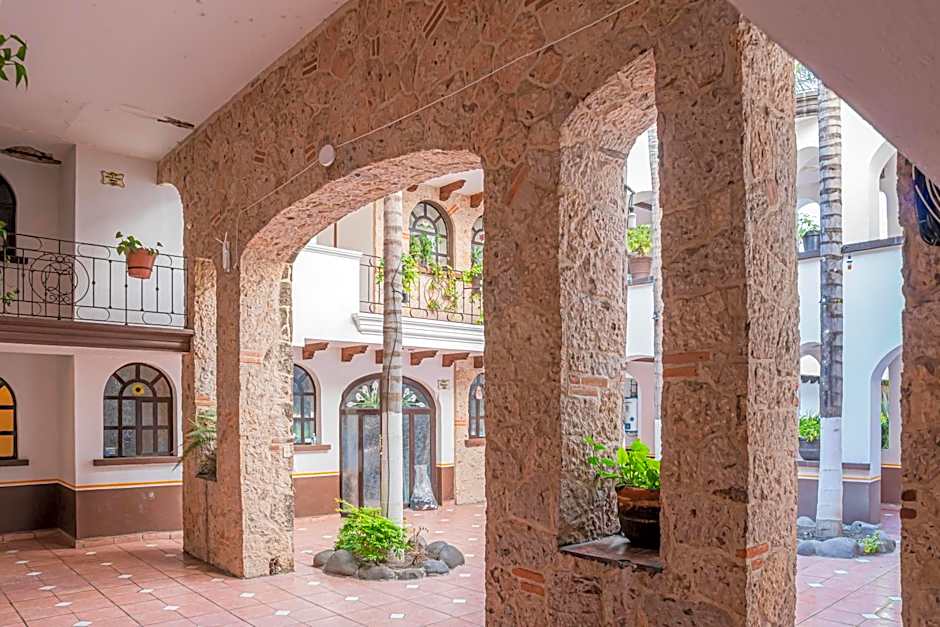 HOTEL ZAPOTLAN