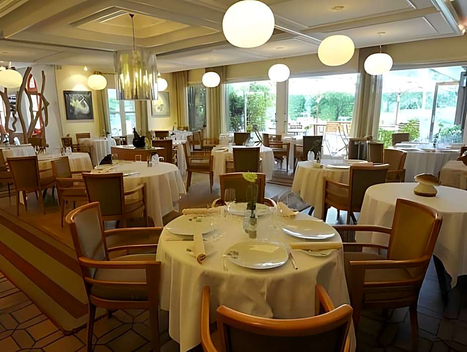 Le Manoir du Lys, The Originals Relais (Relais du Silence)