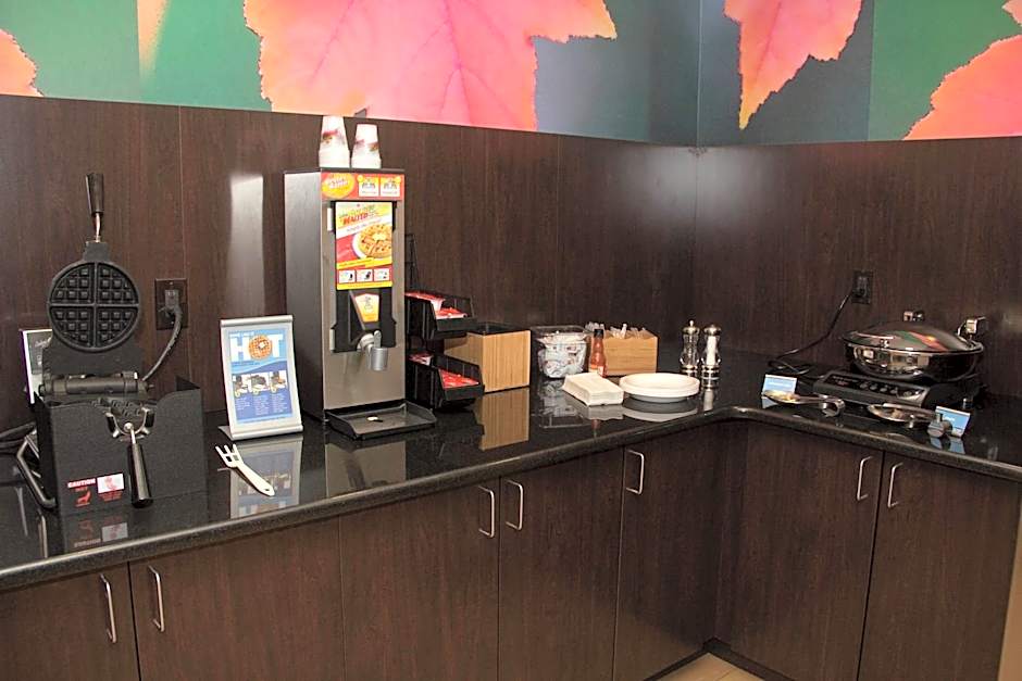 Comfort Inn & Suites