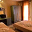 Hotel AMALFI & Restaurant Karaoke Bar
