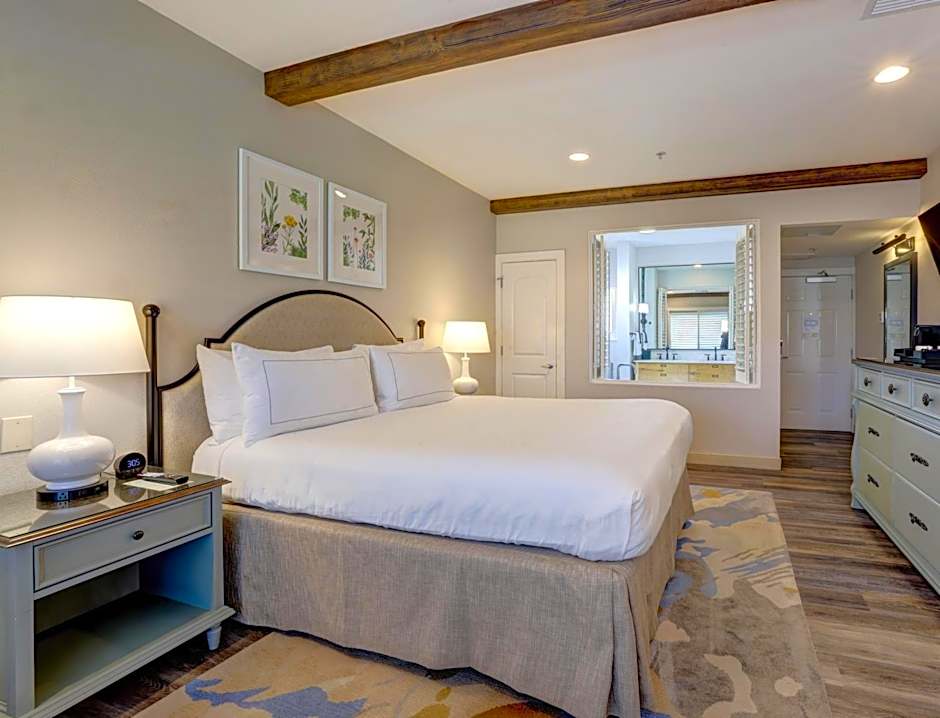 The Lodge at Healdsburg, tapestry Collection by Hilton