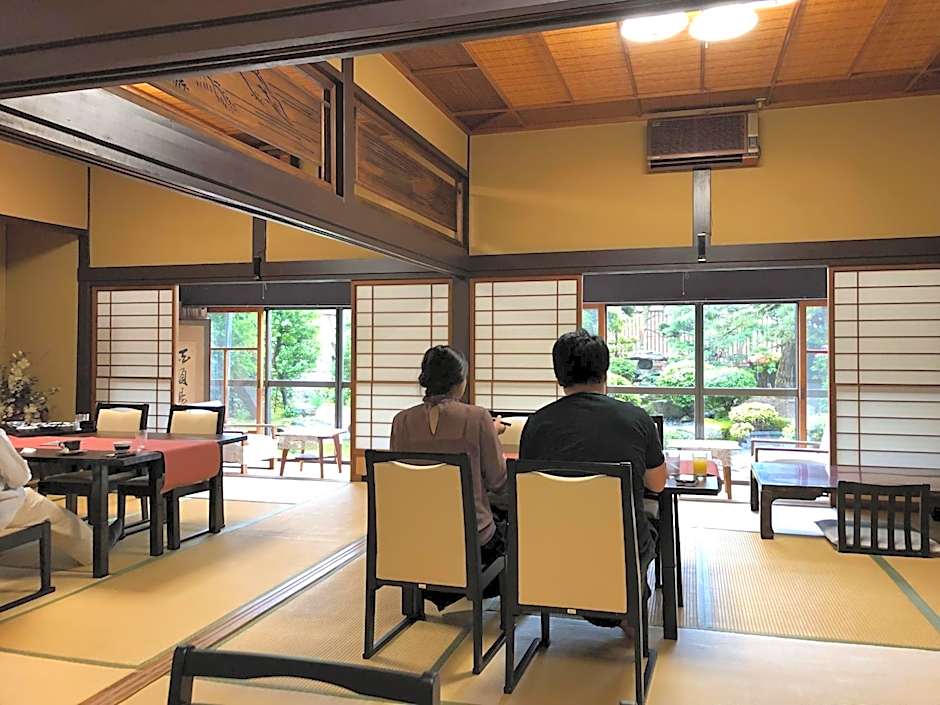 Historical Ryokan SENYUKAN