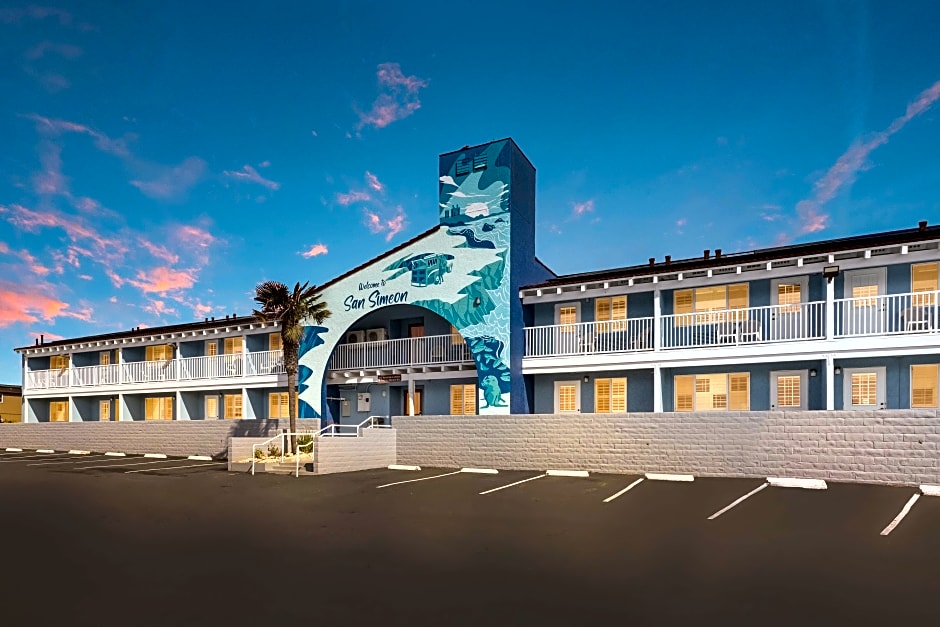 Pacific Coast Roadhouse, SureStay Collection by Best Western
