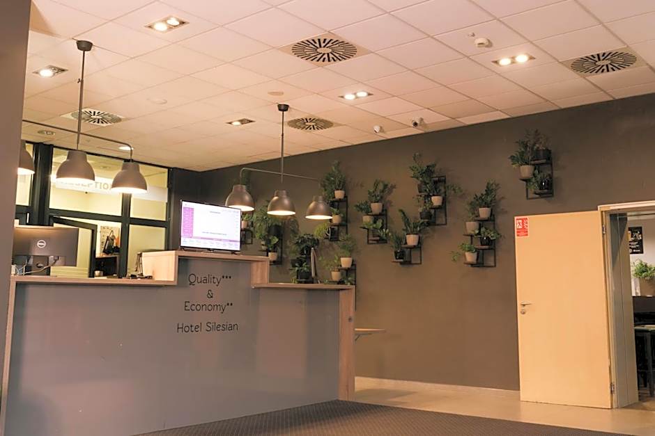 Economy Silesian Hotel