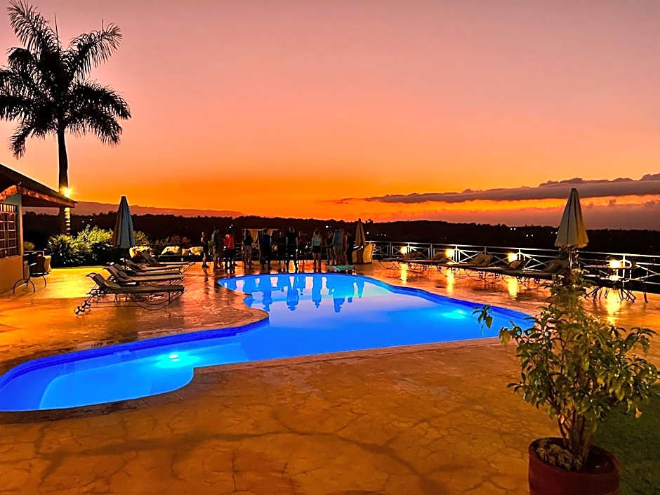Pink Flamingo Boutique Hotel
