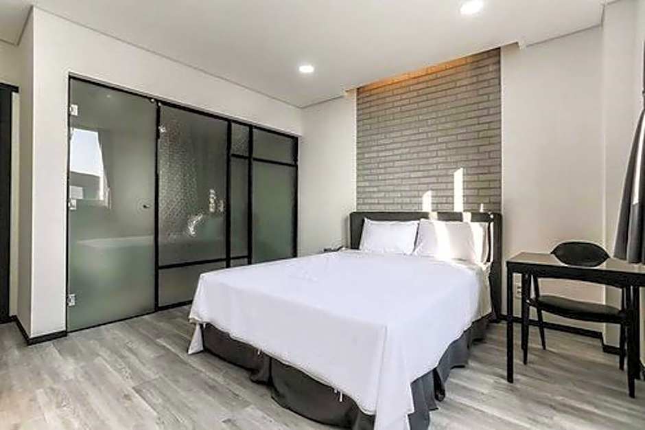 Hotel Cube
