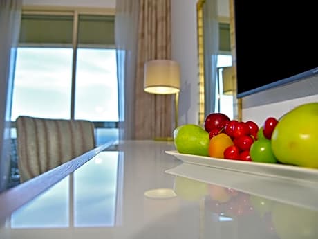 City View Room with Lounge Access - Twin Beds