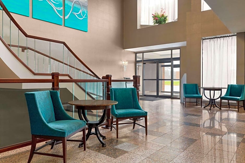 Ramada Plaza by Wyndham Niagara Falls