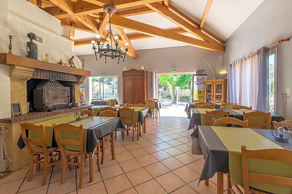 Logis Hotel Le Vieux Moulin