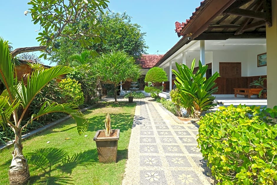 Puri Nusa Beach Hotel by ZUZU