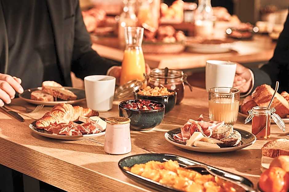 Campanile PRIME - Nice Airport