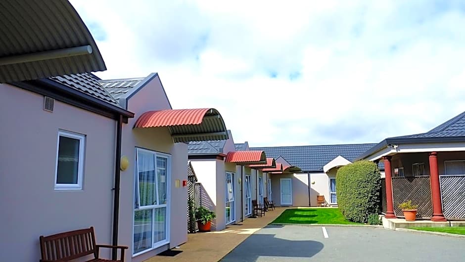 Airport Birches Motel