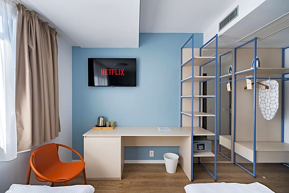 Graffiti Hotel