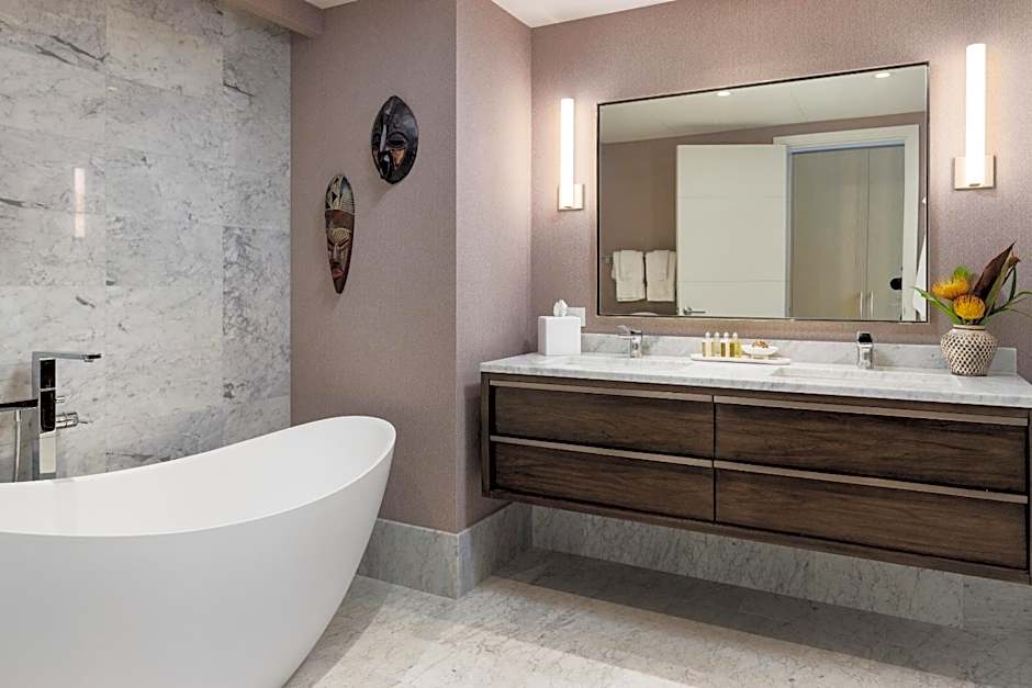 Hapuna Beach Residences Condo - Luxury Redefined - Oceanfront