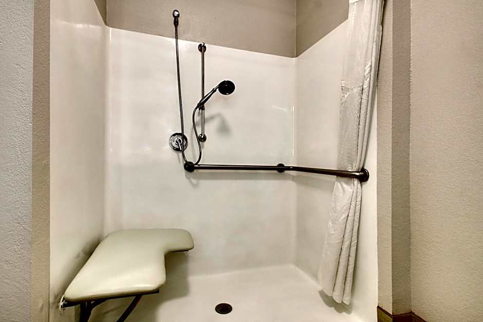 Holiday Inn Express & Suites Laurel By IHG