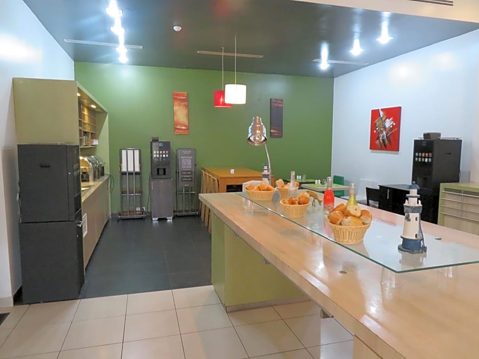 Ibis Oran Les Falaises