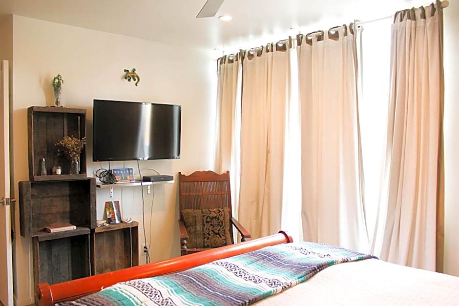 Ocean Front Vortex Female Hostel private rooms Free bikes