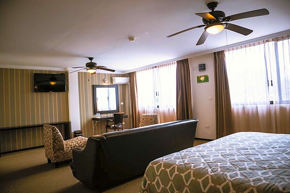 Hotel Clara Luna