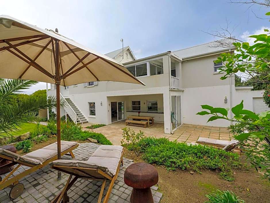 Explorer Guesthouse