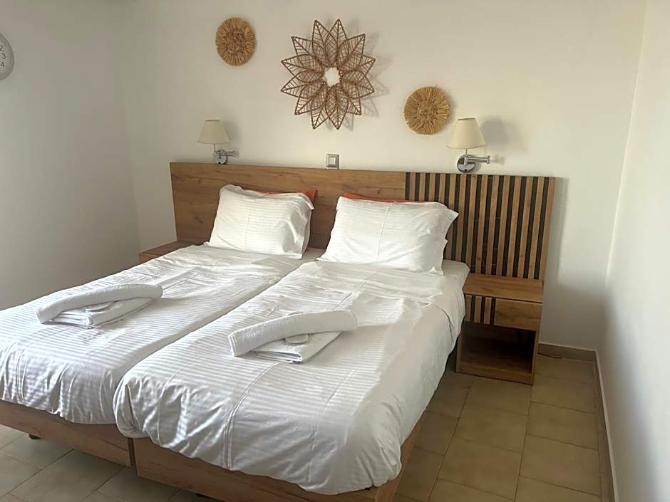 Hotel Beach Amaryllis