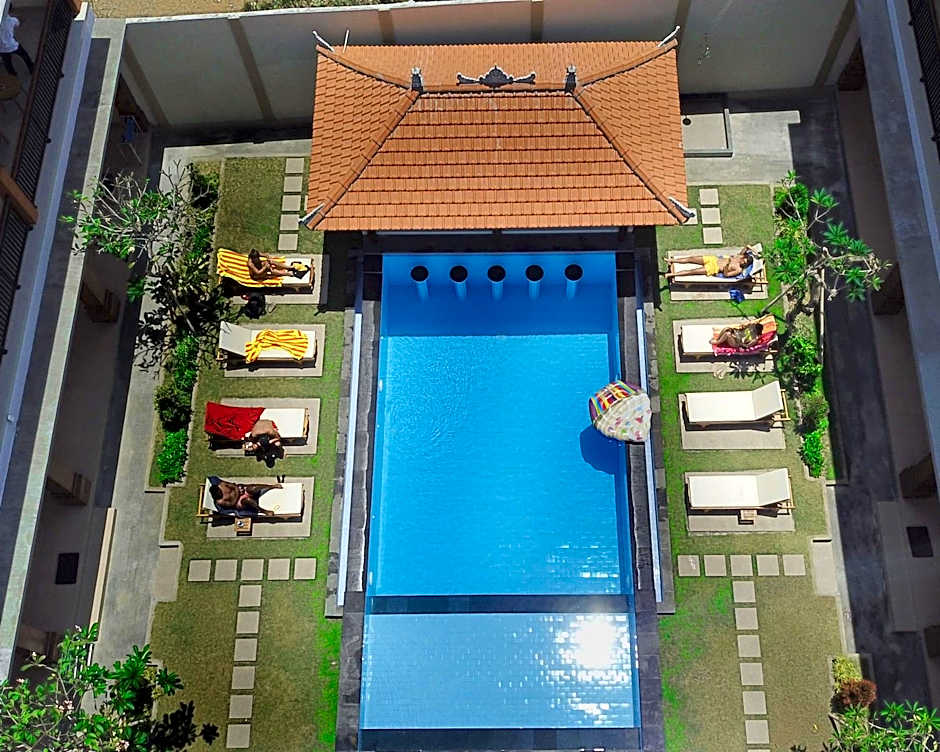 Tom's Inn Pecatu