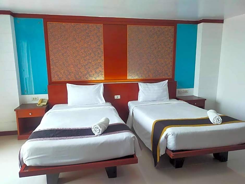 Convenient Grand Plus Hotel Suvarnabhumi