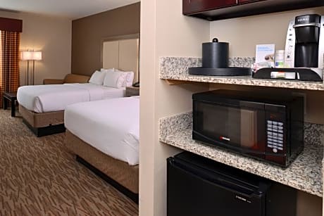 Queen Suite with Two Queen Beds and Sofa Bed