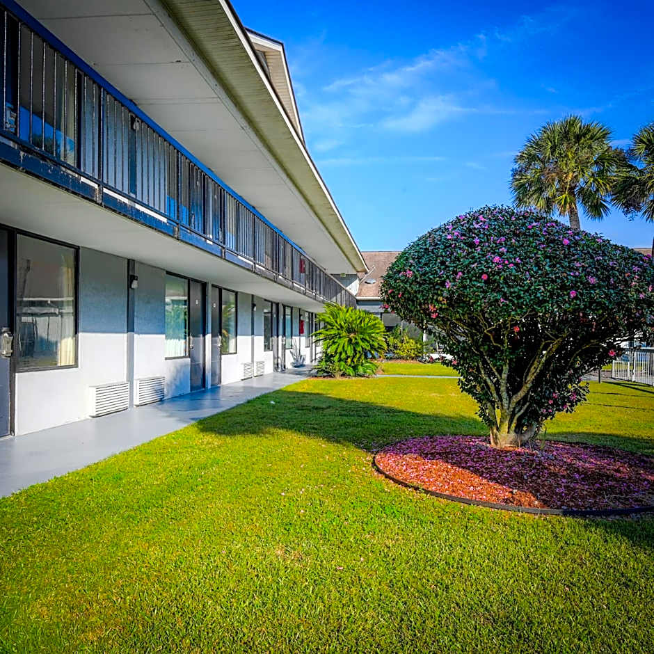 Super 8 by Wyndham Hardeeville