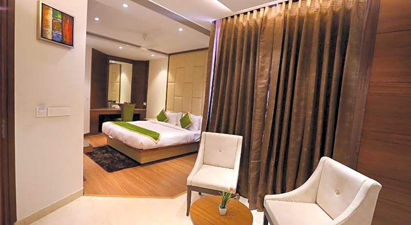Hotel Maple Grand