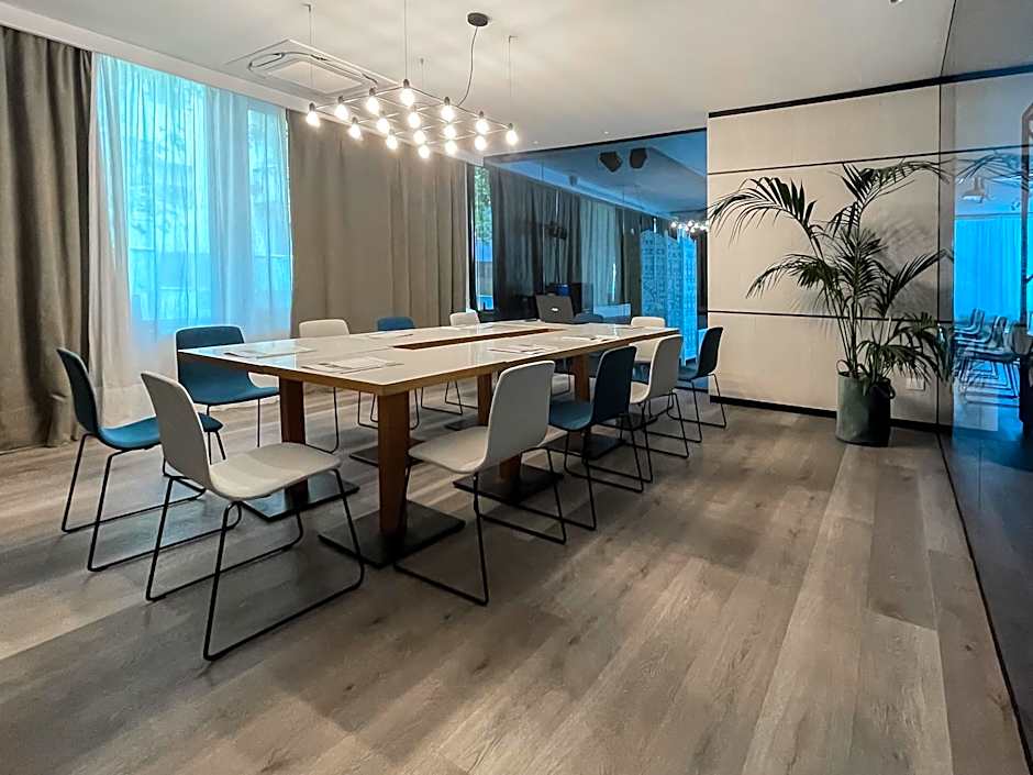 Oxygen Lifestyle Hotel