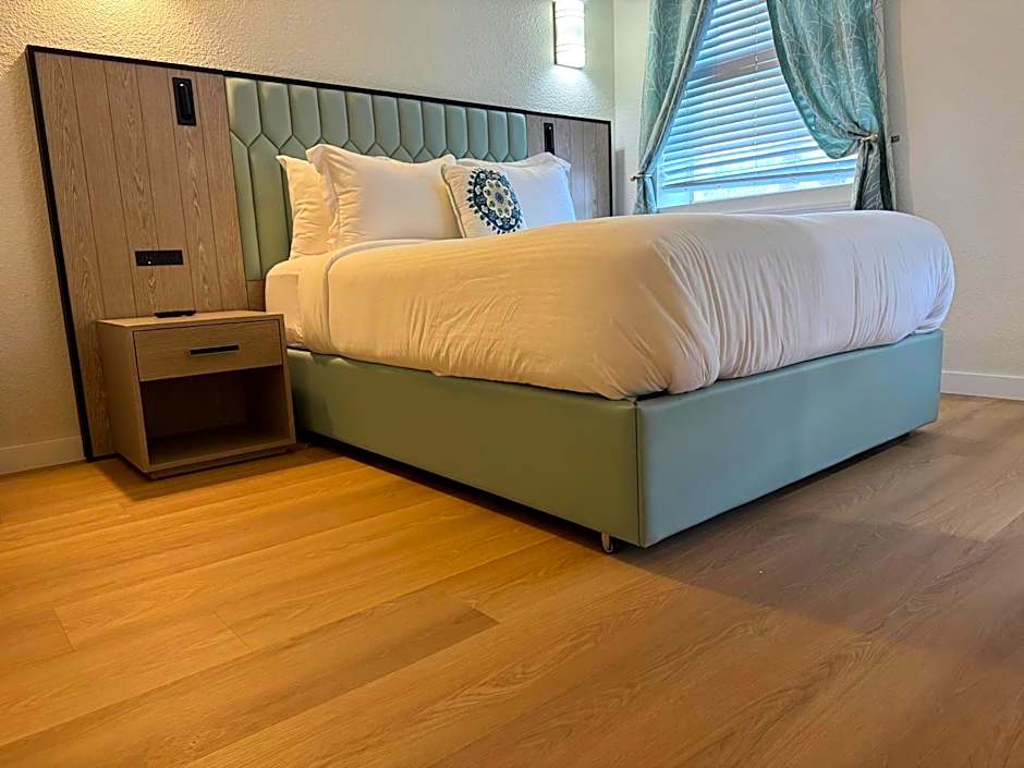 Athens Hotel & Suites